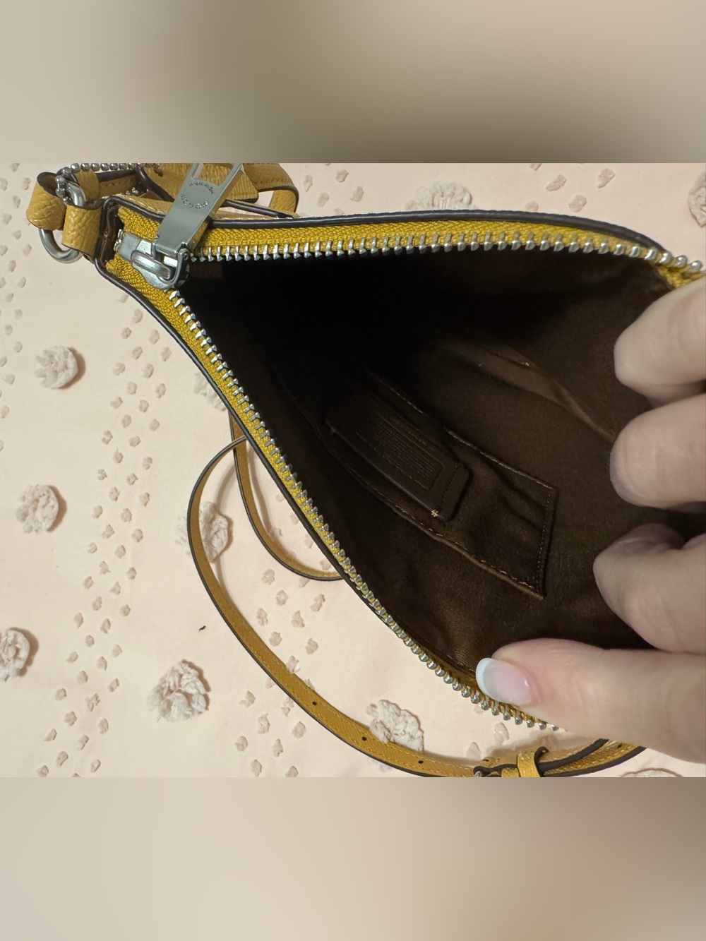 Coach Rowan File Bag Mustard Yellow Pebbled Leather Crossbody - Picture 3 of 5